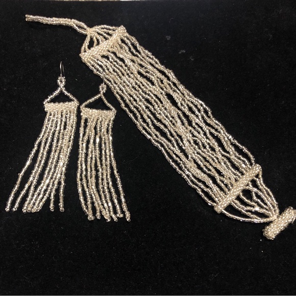 Himalayan Seed Beaded Waterfall Earrings & Bracelet Set Silver NEW - Picture 1 of 3